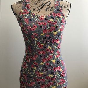 Women’s Grey and Pink Floral Tank Top Small